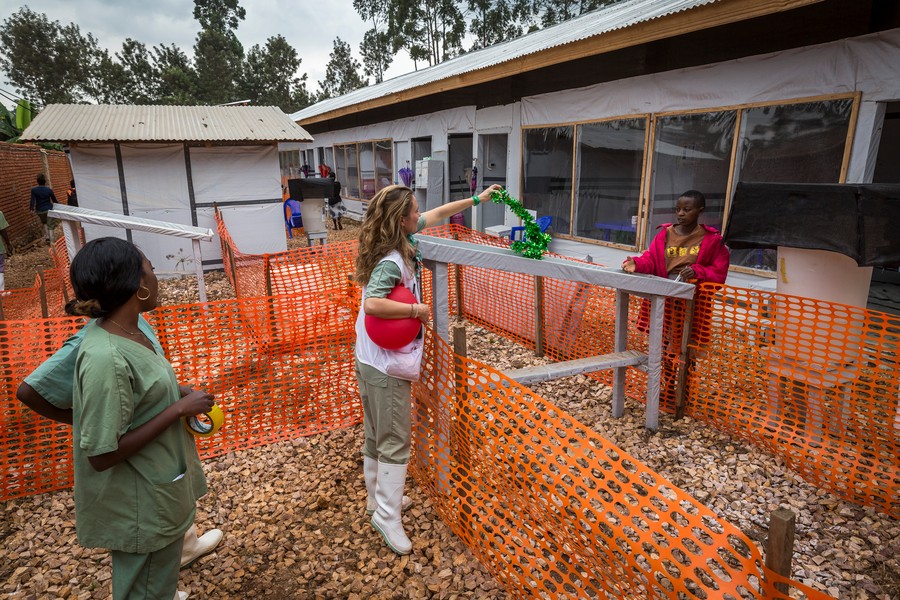 © Club de la Presse de Bretagne - Gael cloarec-ebola-6.jpg - protected by IMATAG